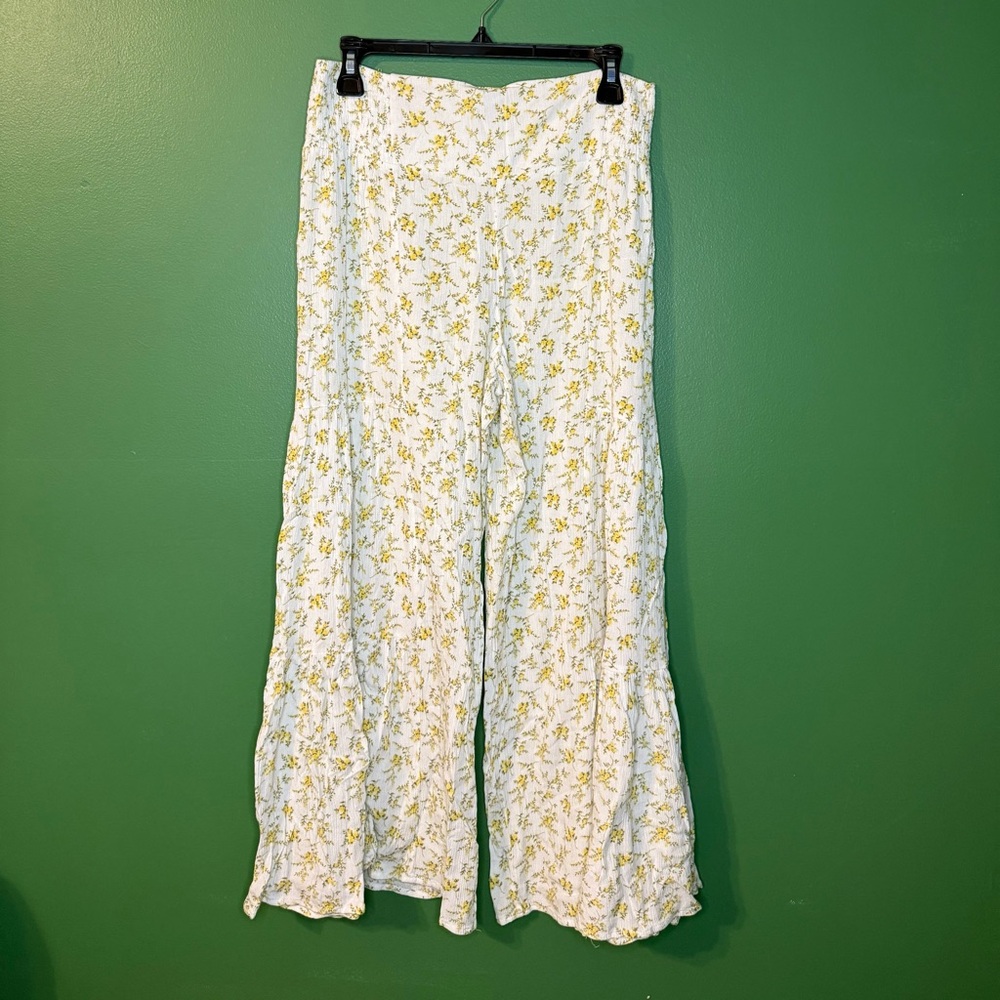 Forever 21 Yellow Floral Print Pants